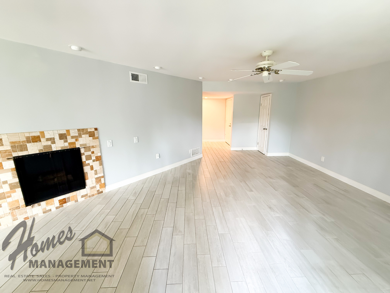 152 S Shore Dr - Photo 4 of 19