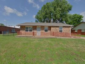 539 N Summitlawn St - Photo 1 of 1