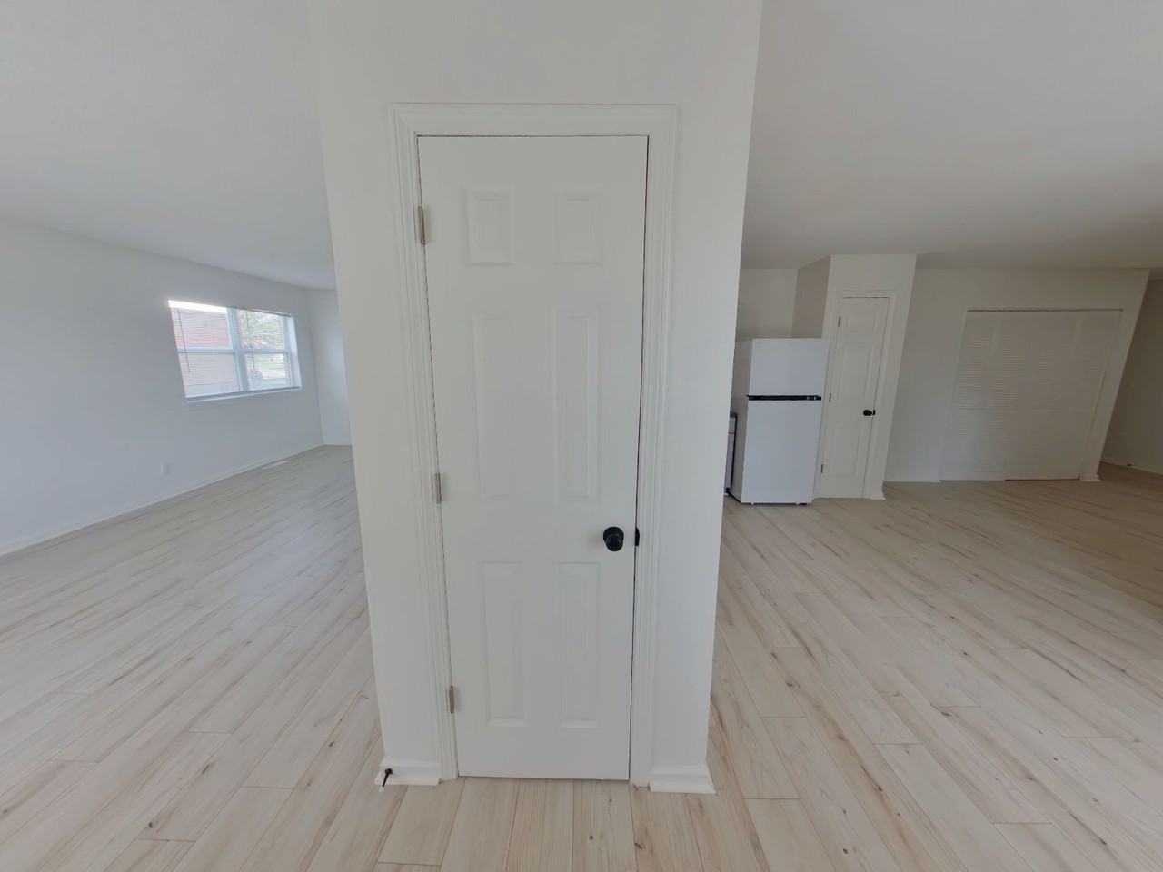 539 N Summitlawn St - Photo 2 of 15