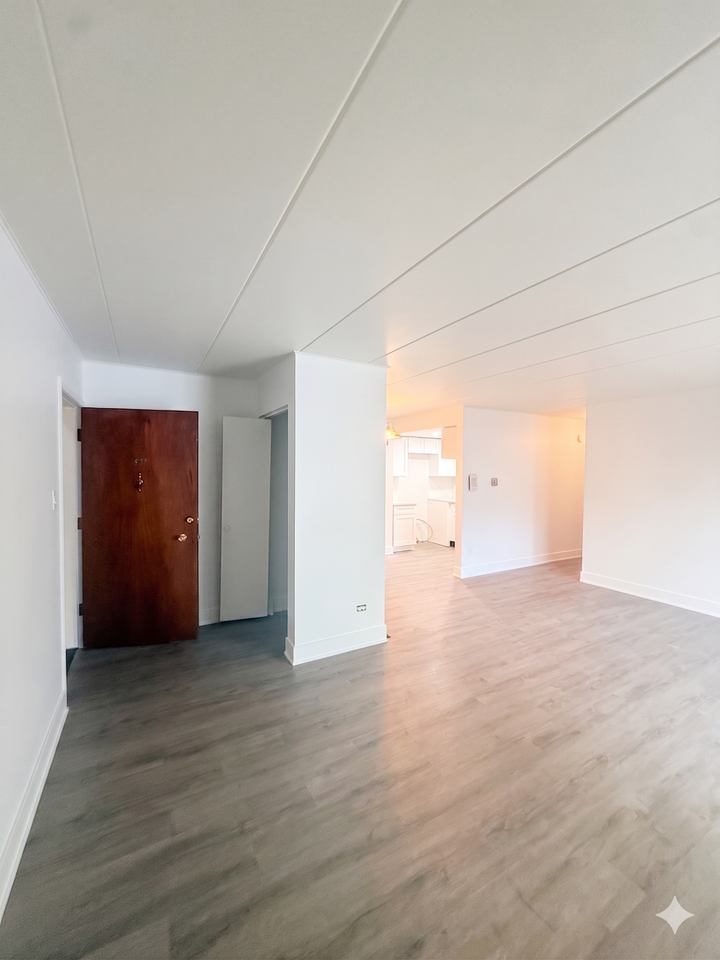 11035 South Keating Avenue - Photo 7 of 25