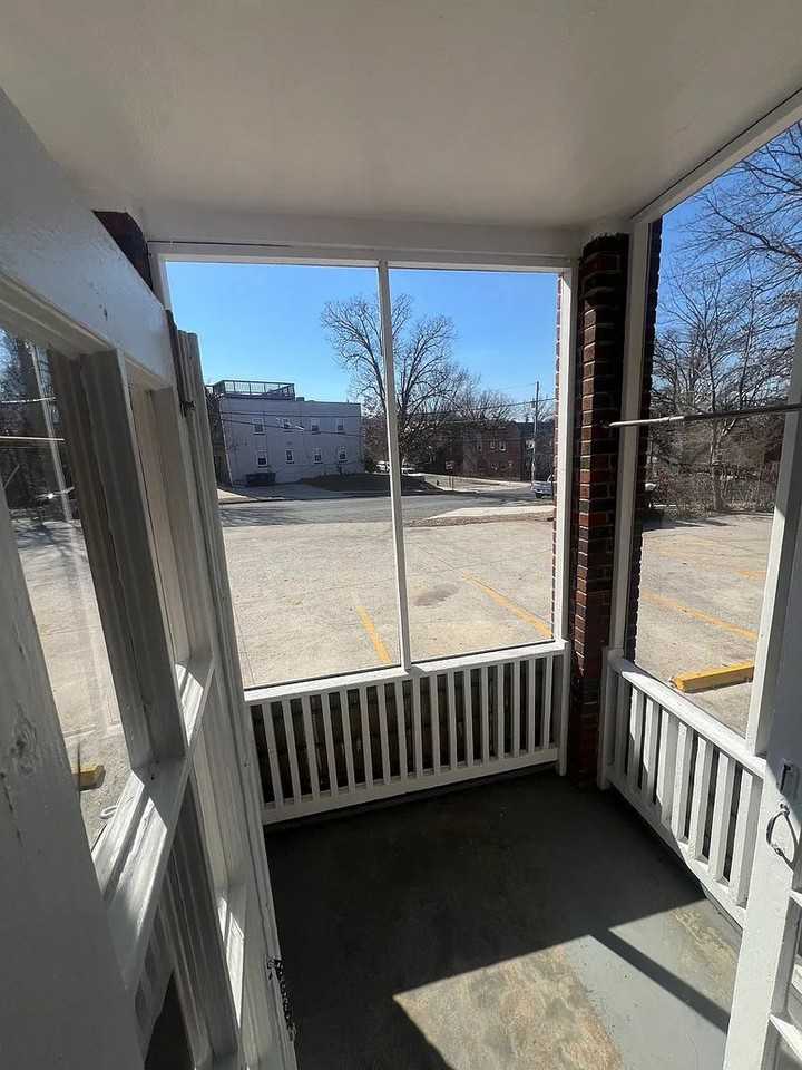 2925-2929 Penn Ave - Photo 4 of 9