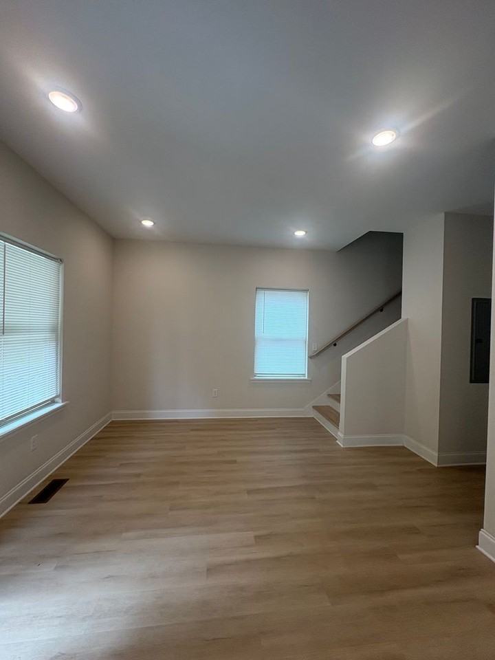 315 Kellys Ferry Pl - Photo 4 of 15
