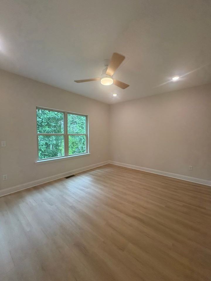 315 Kellys Ferry Pl - Photo 5 of 15