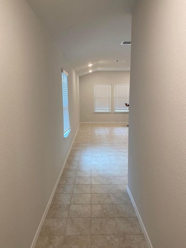 9509 Murandy Dr - Photo 2 of 10