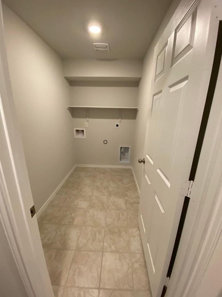 9509 Murandy Dr - Photo 5 of 10