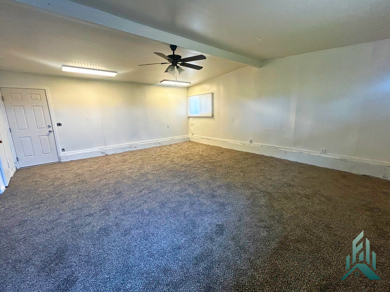 4535 Se 3rd St - Photo 7 of 15