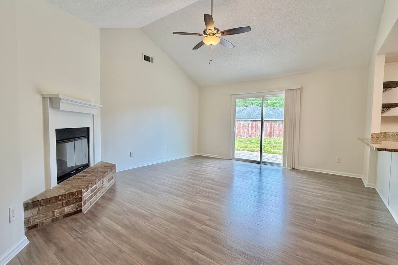 75 Woody Ct - Photo 3 of 41