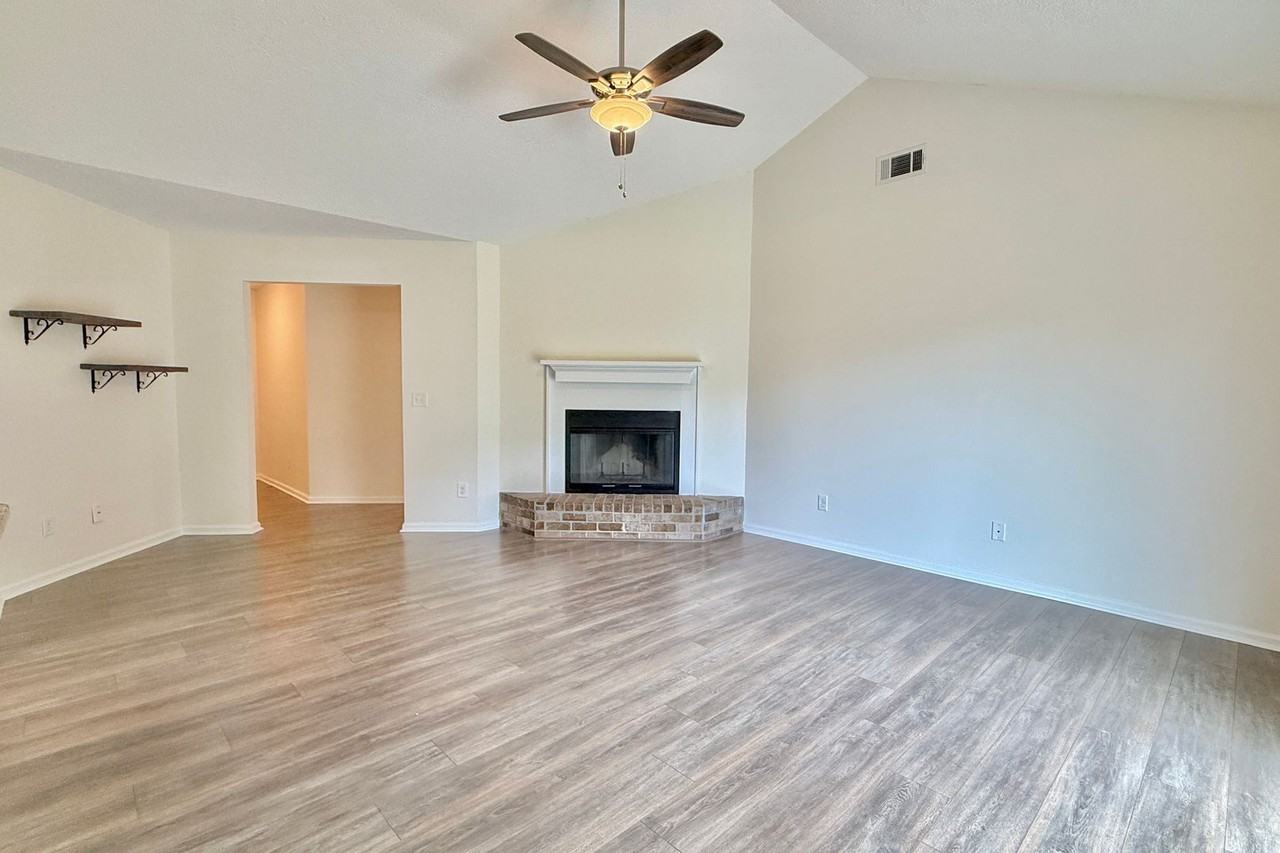 75 Woody Ct - Photo 4 of 41