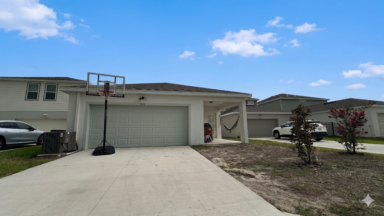 3422 Orange Rose Loop