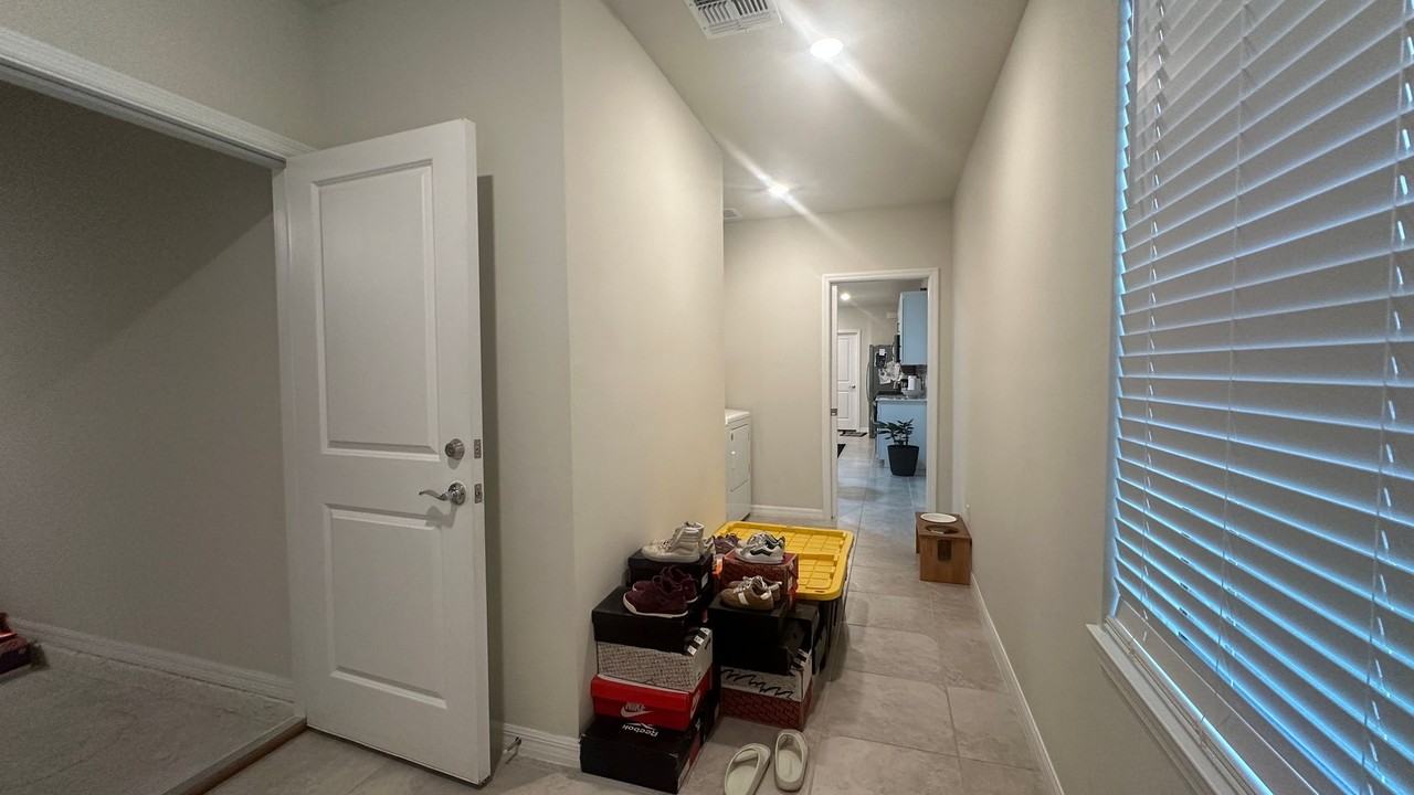 3422 Orange Rose Loop - Photo 3 of 30