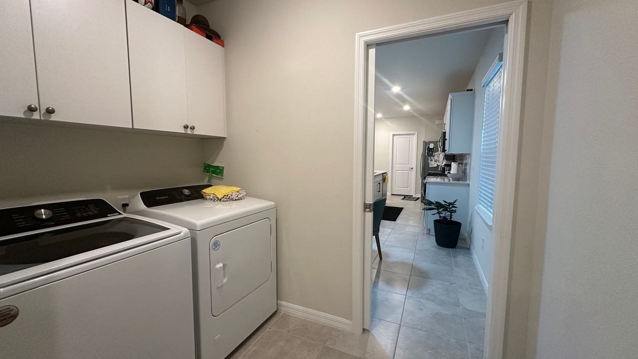 3422 Orange Rose Loop - Photo 4 of 30