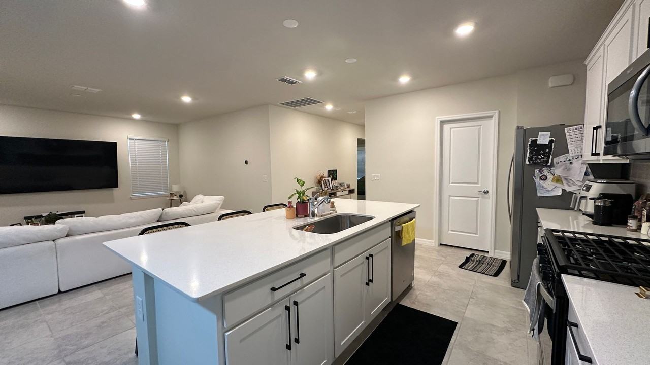 3422 Orange Rose Loop - Photo 2 of 27