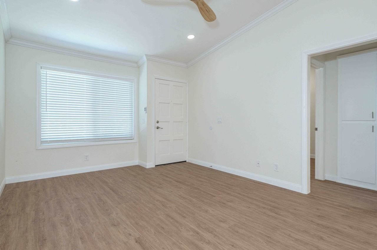 10419 Hayford St - Photo 3 of 29