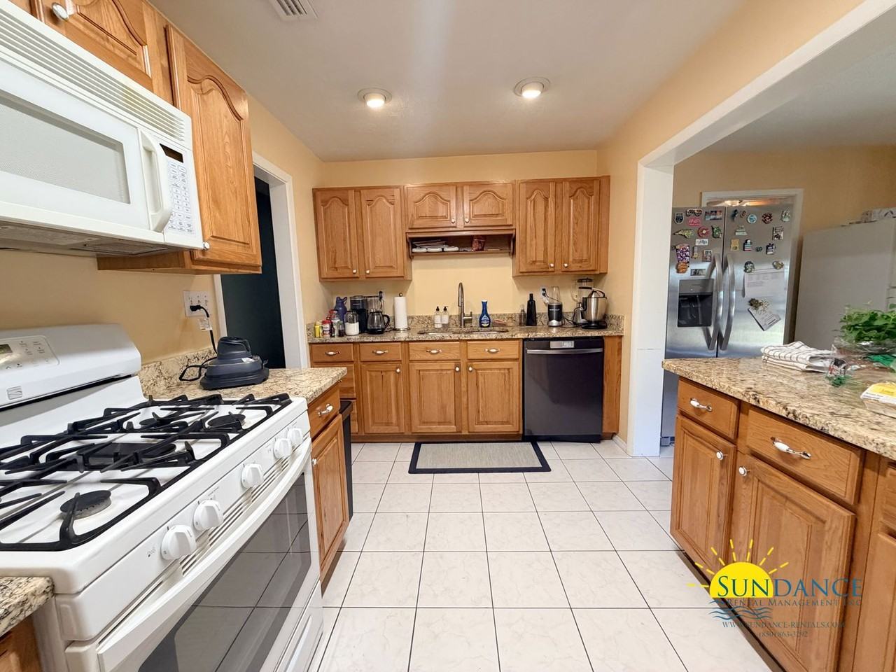 215 Moriarty St Nw - Photo 4 of 14