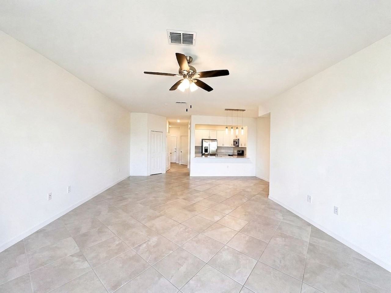 2963 Citrus St - Photo 2 of 20