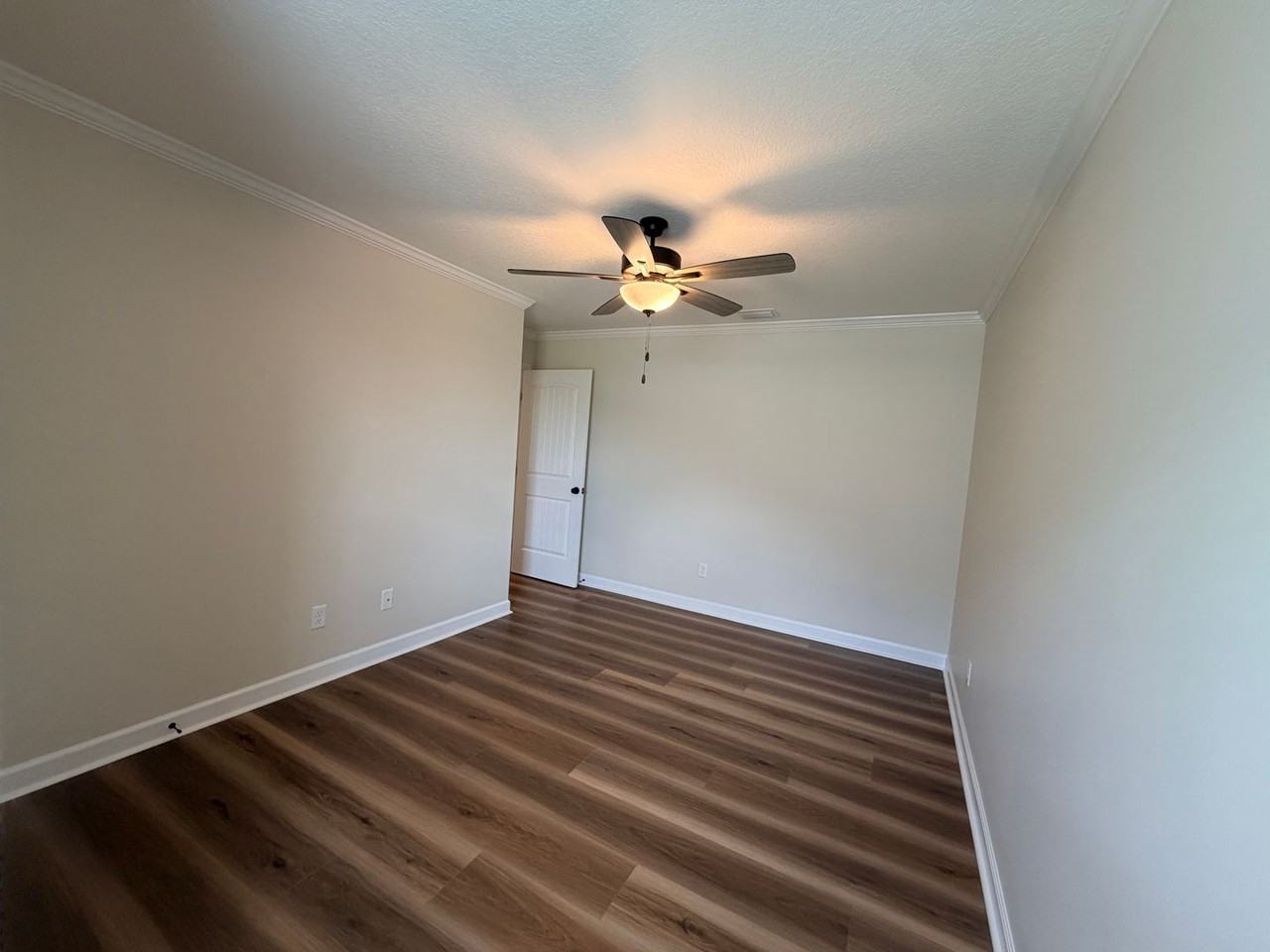 4563 Brinlee Way - Photo 3 of 50