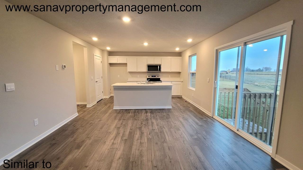 5806 Ne Verona Dr - Photo 3 of 13