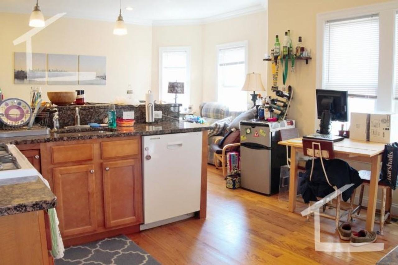 5 Benson St - Photo 2 of 13