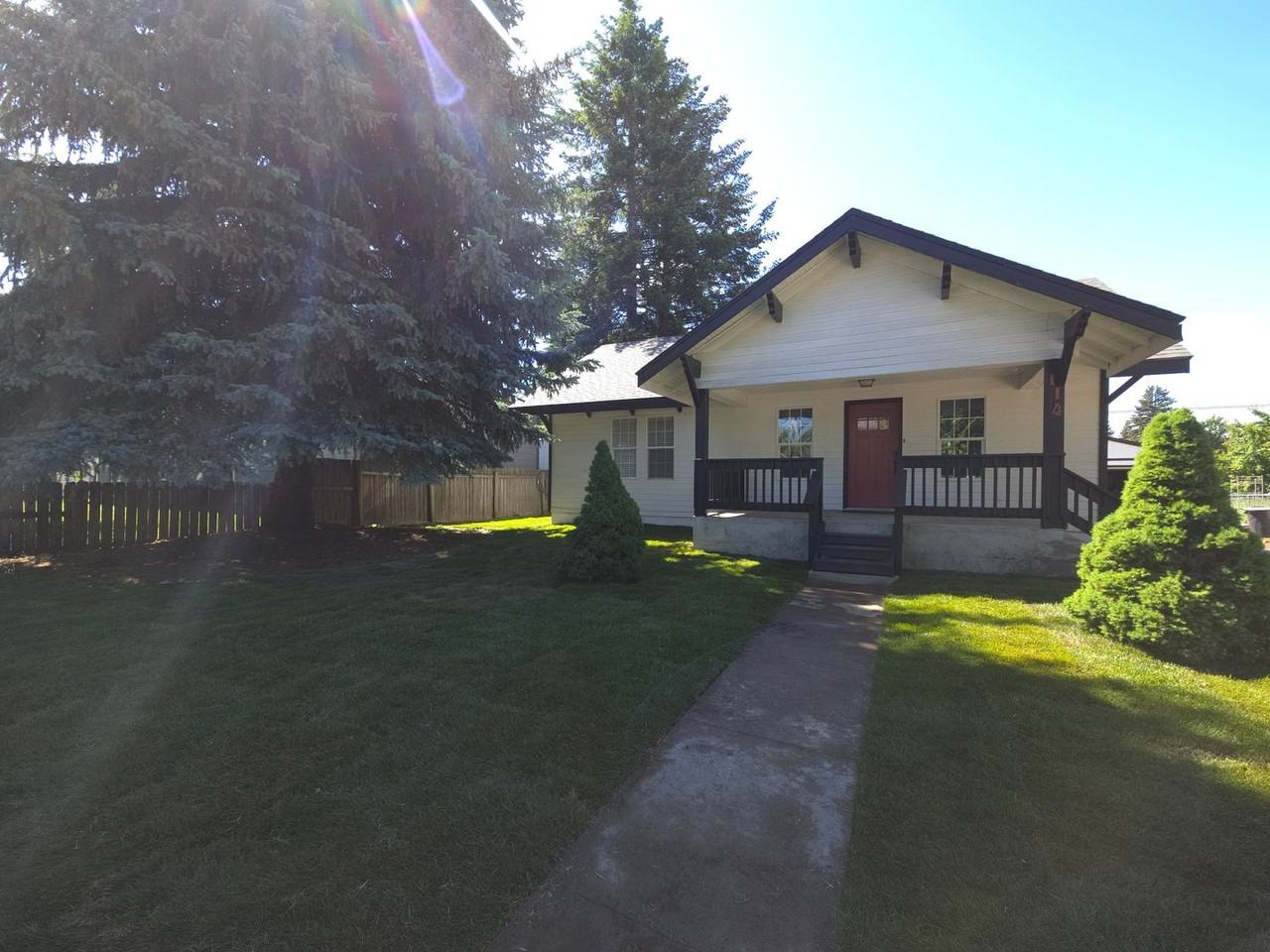 114 E Borah Ave - Photo 2 of 22