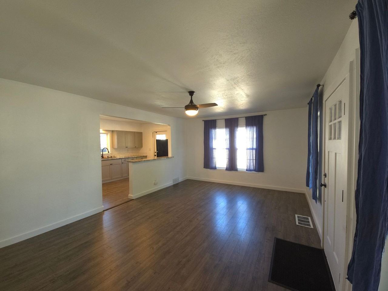 114 E Borah Ave - Photo 5 of 22
