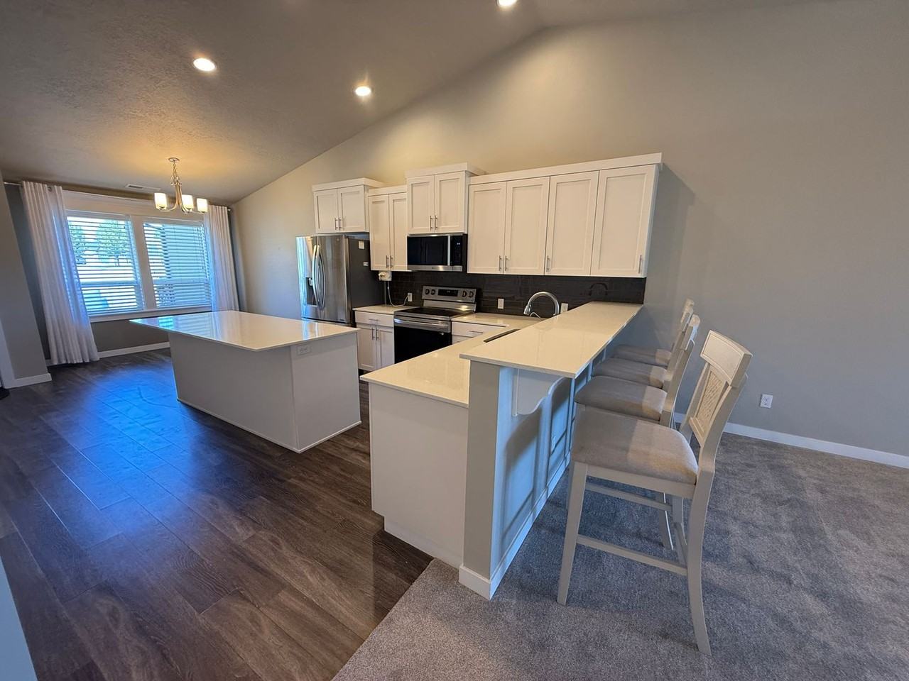 2839 E Apricot Dr - Photo 3 of 22