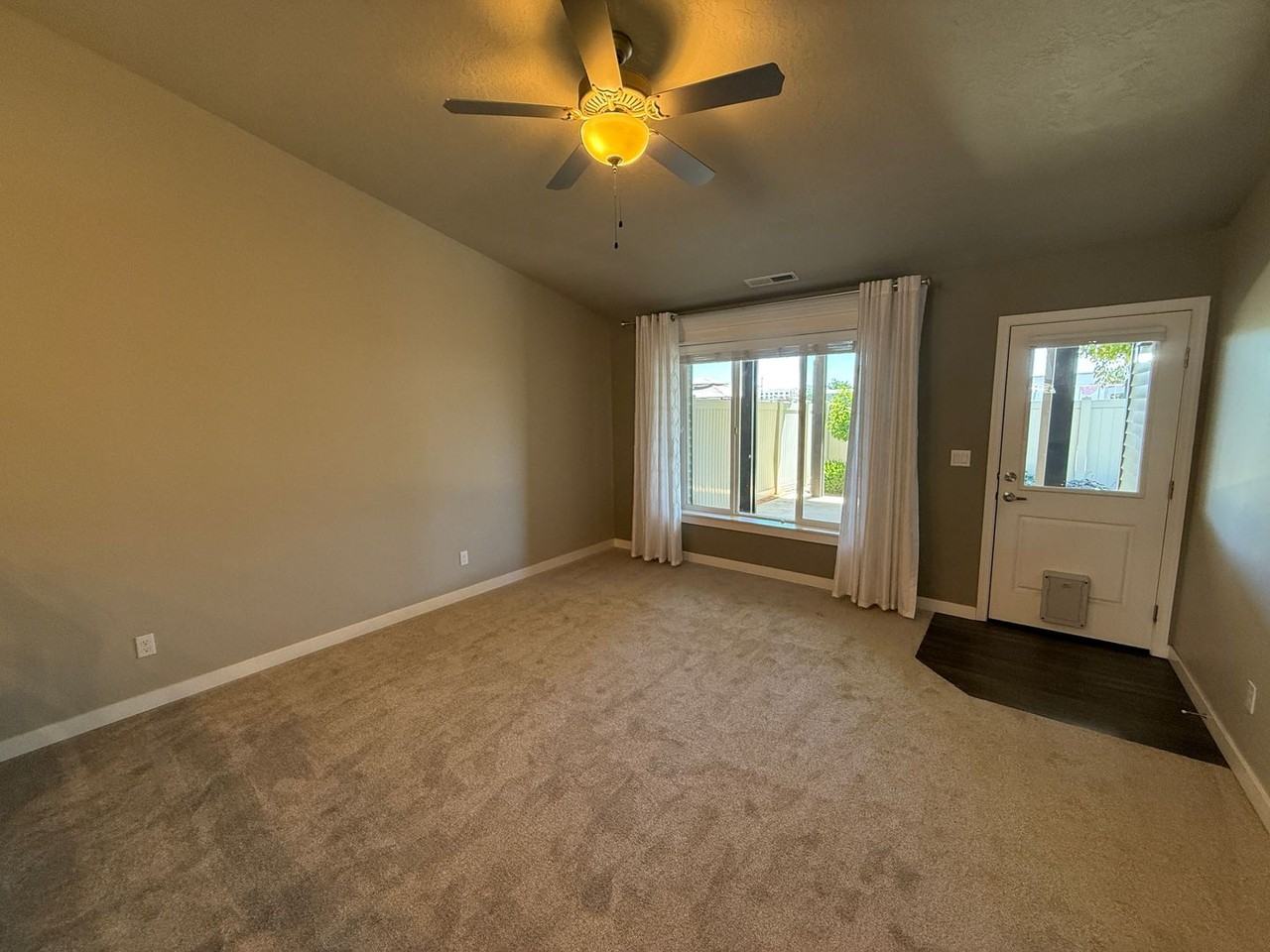 2839 E Apricot Dr - Photo 7 of 22