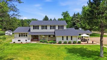 featured image of 516 Country Ln