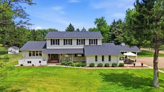 516 Country Ln - Photo 1 of 1