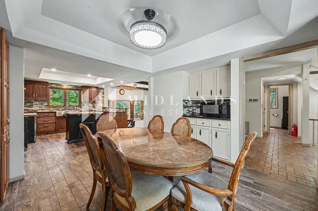 16611 S 57th Ave - Photo 6 of 17