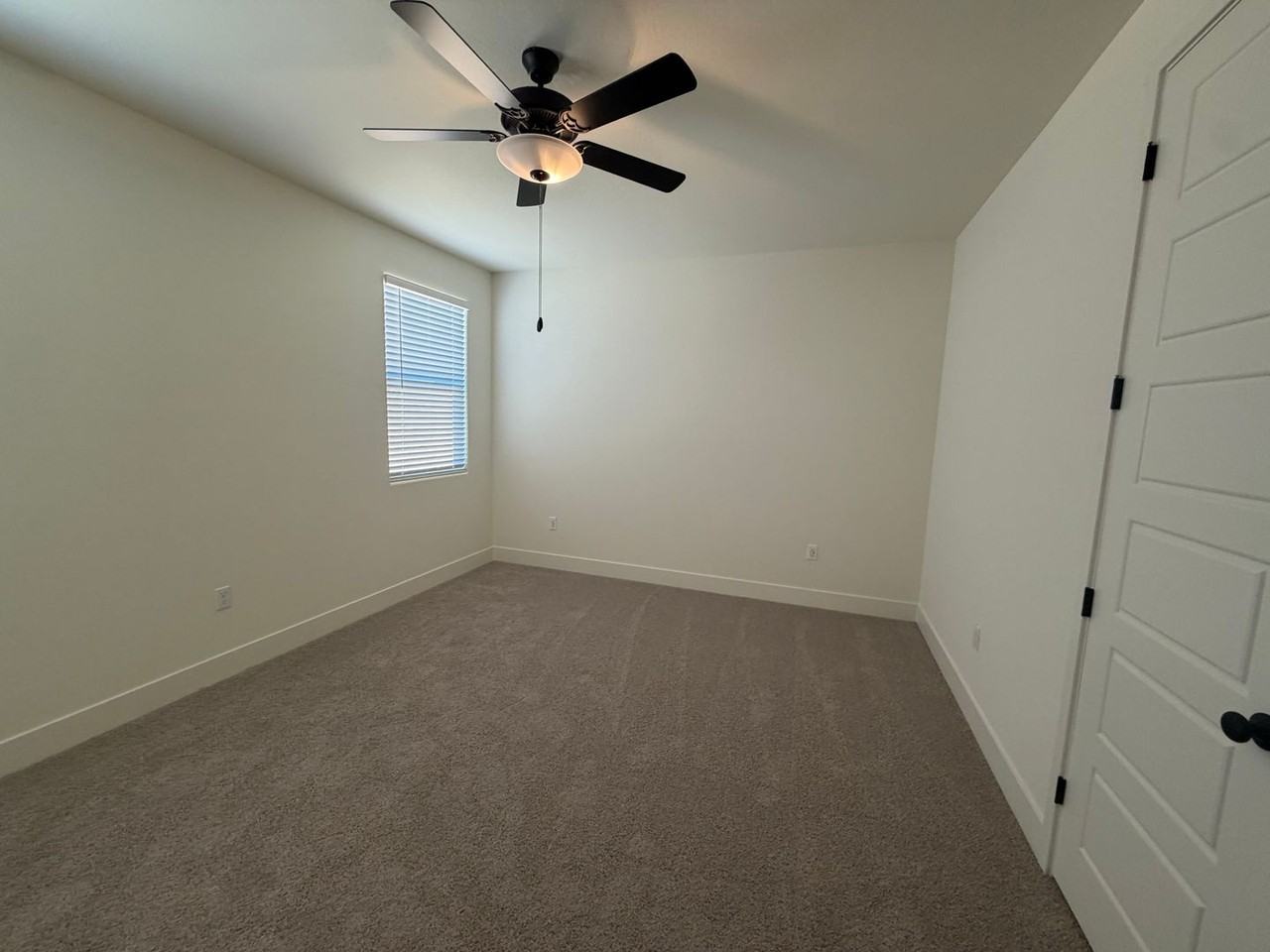 4021 W Sunnyview Ave - Photo 5 of 13