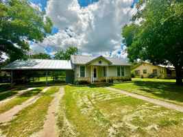featured image of 2905 Nichols St