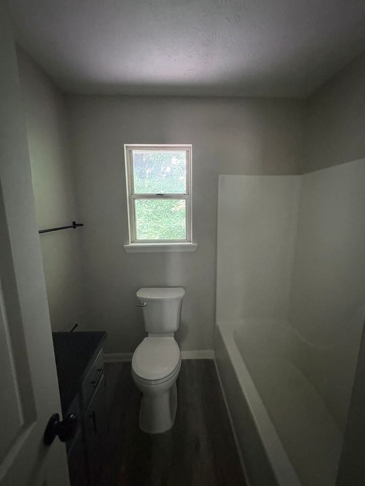 4748 Chariot Dr - Photo 7 of 9