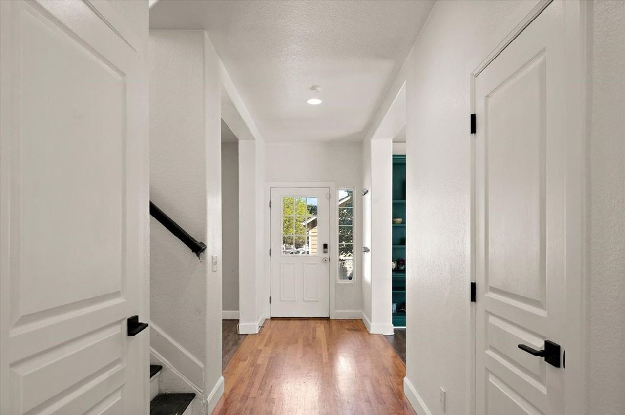 2475 Saint Paul Dr - Photo 2 of 50