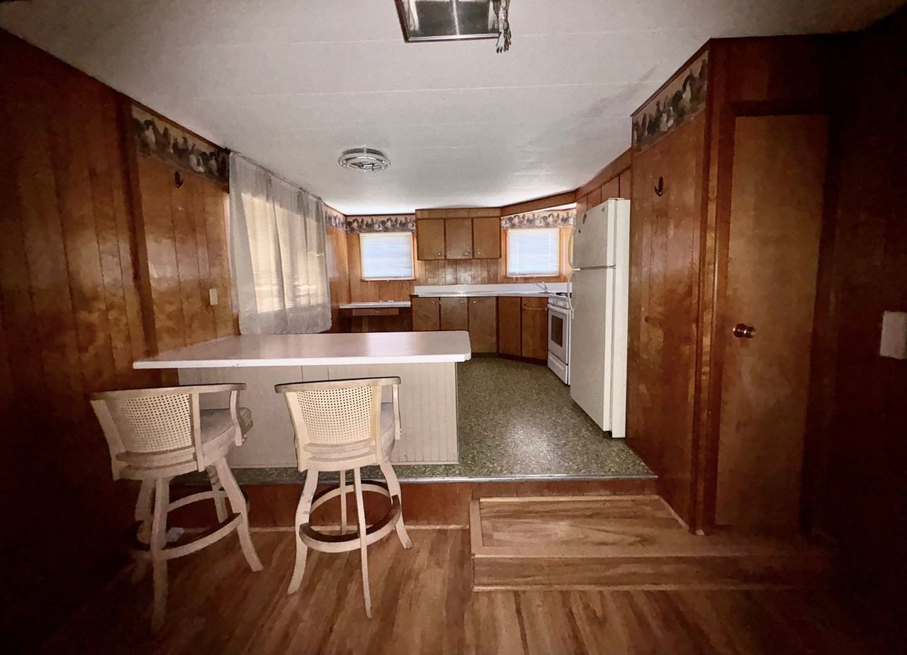 672 S 93rd St - Photo 2 of 12
