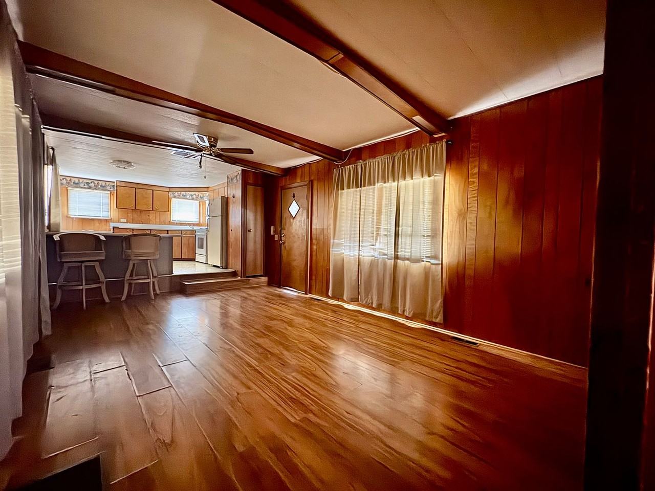 672 S 93rd St - Photo 5 of 12