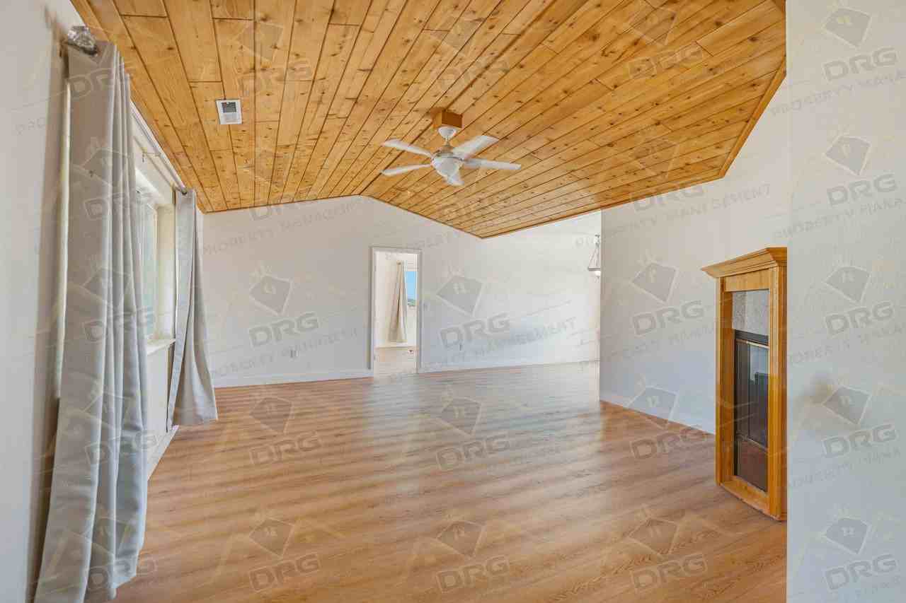 9166 Jalisco Way - Photo 4 of 48