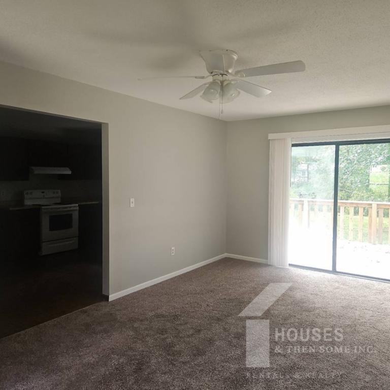 130 Ashdown Dr - Photo 5 of 14