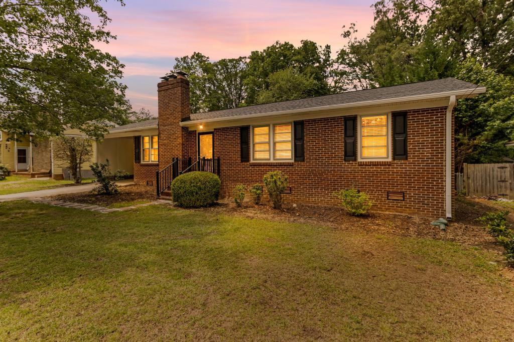 9 Forestdale Dr