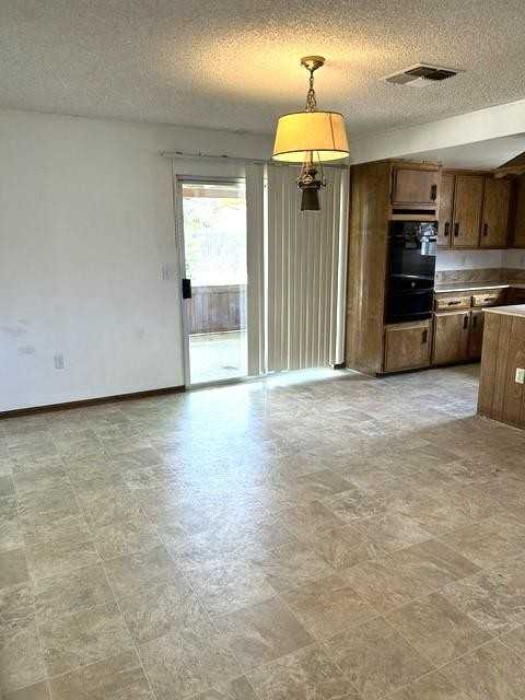 716 Robert Dr - Photo 5 of 18