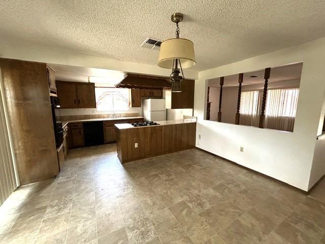 716 Robert Dr - Photo 6 of 18
