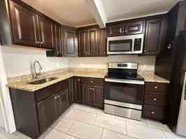 featured image of 212 Robeson St