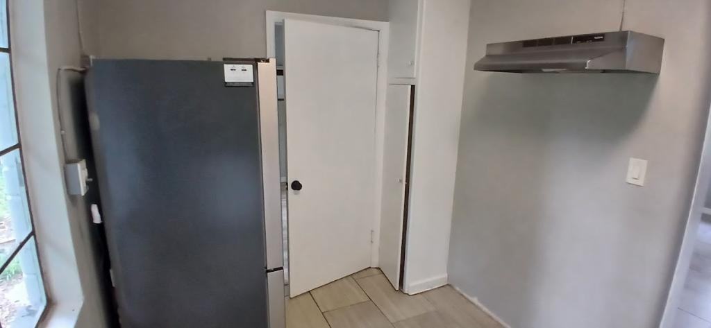 1226 Sw 5th St - Photo 7 of 13
