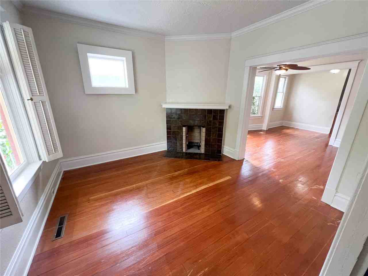 133 M St - Photo 3 of 24