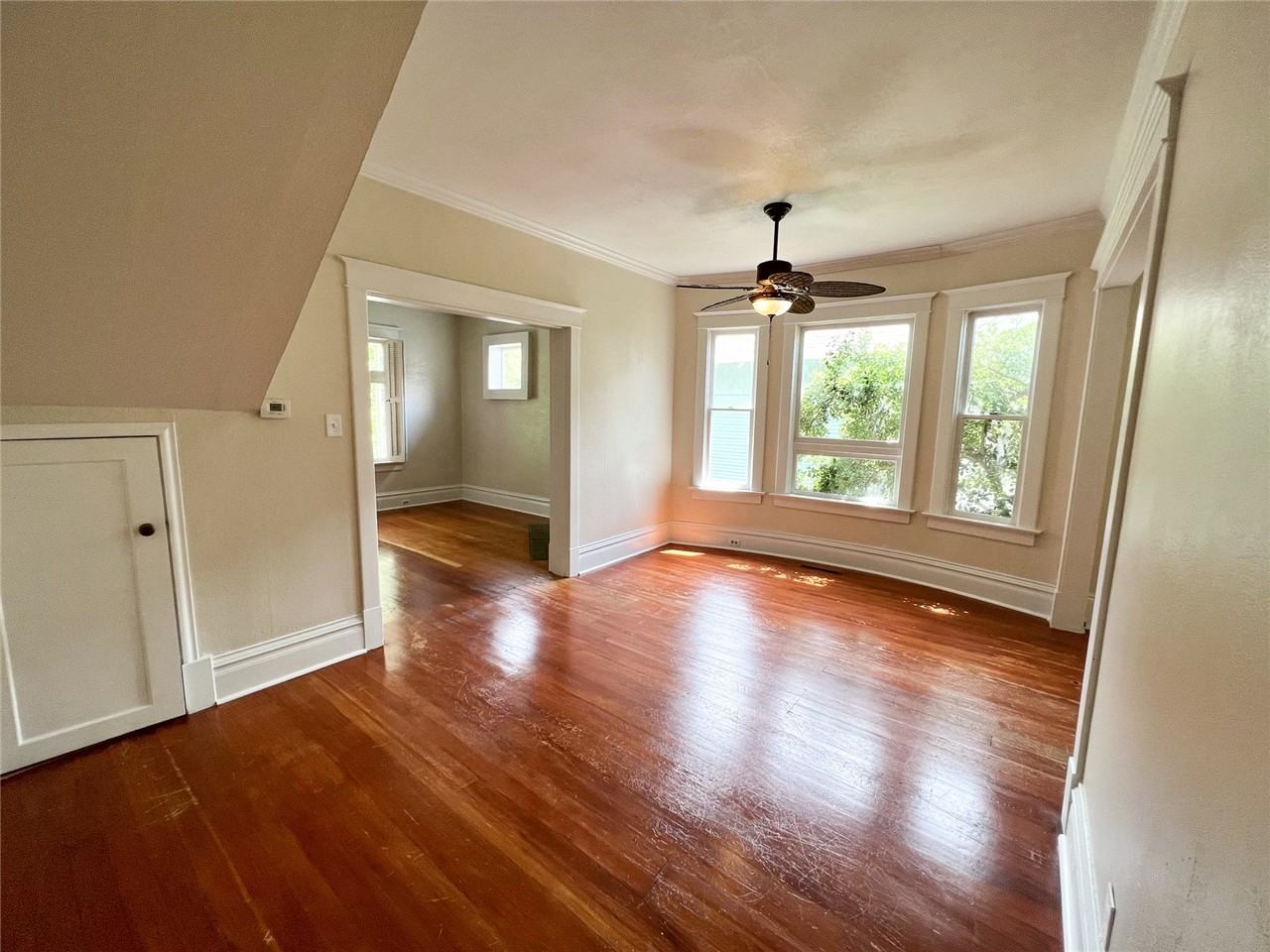 133 M St - Photo 4 of 24