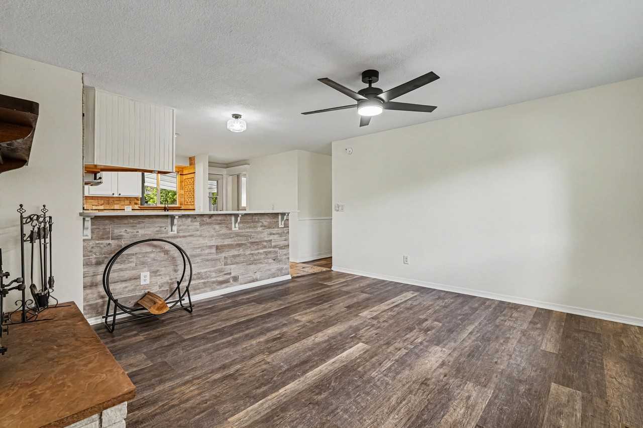 2115 N Courtney Dr - Photo 6 of 25