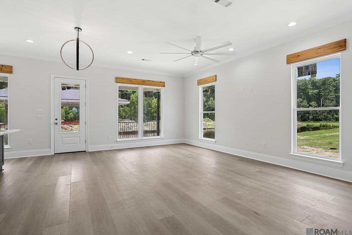 12811 N St Croix Ct - Photo 7 of 38