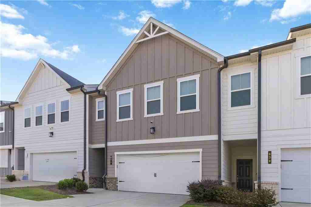 840 Point Place Dr - Photo 2 of 48