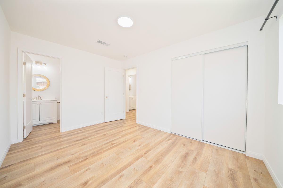349 E Newman Ave - Photo 6 of 18