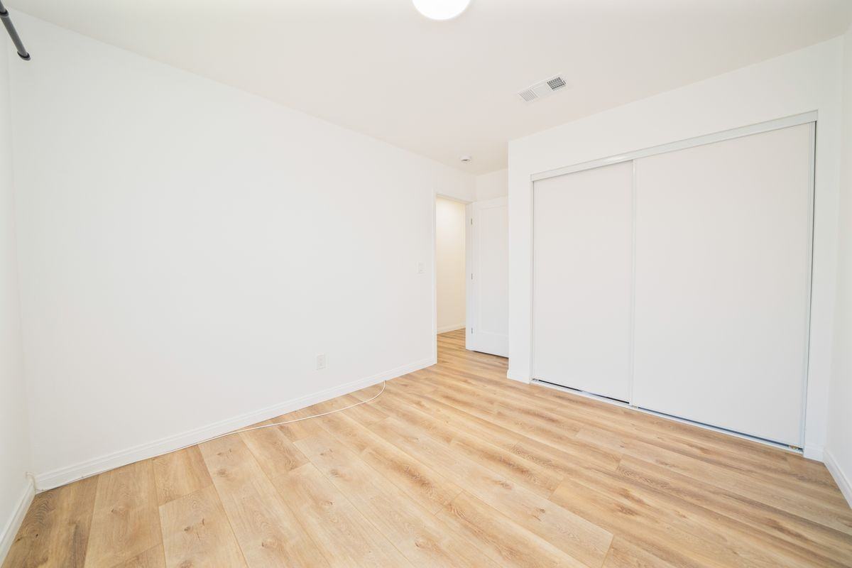349 E Newman Ave - Photo 7 of 18
