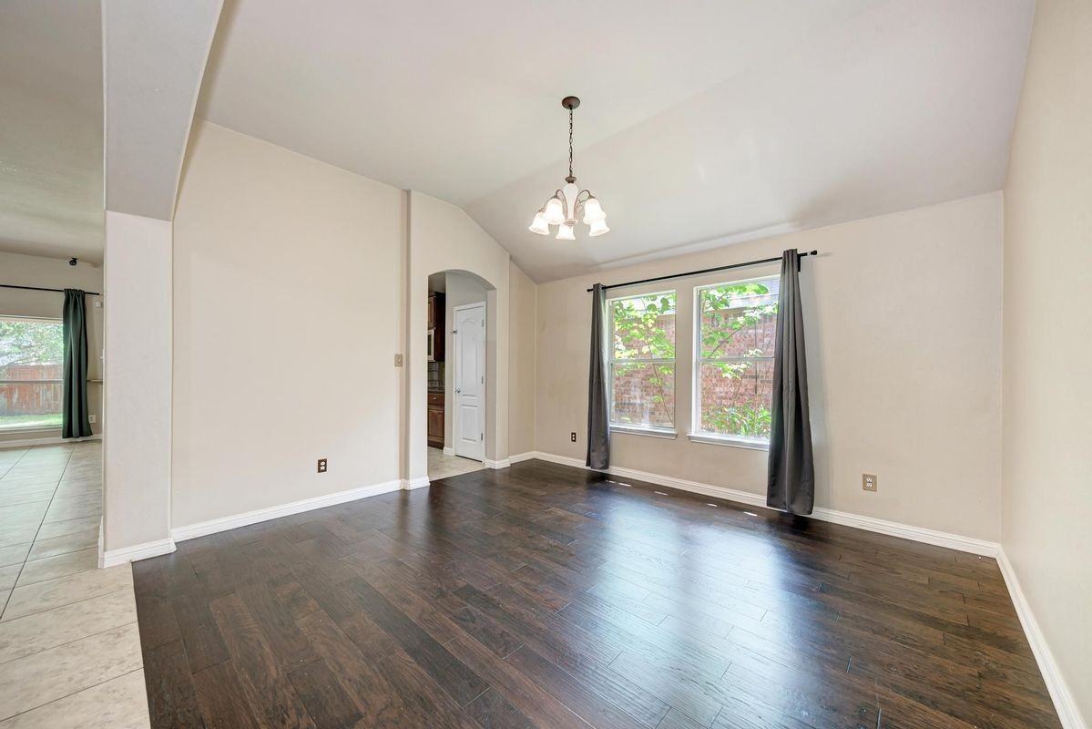 18308 Shallow Pool Dr - Photo 4 of 42